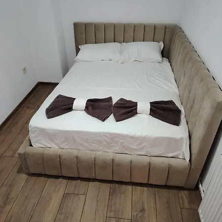 Tenevi House